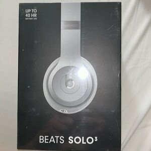 Wireless headphones (BRAND NEW)!